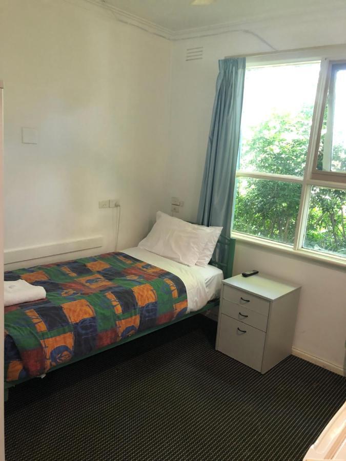 Evancourt Motel Malvern East Екстер'єр фото