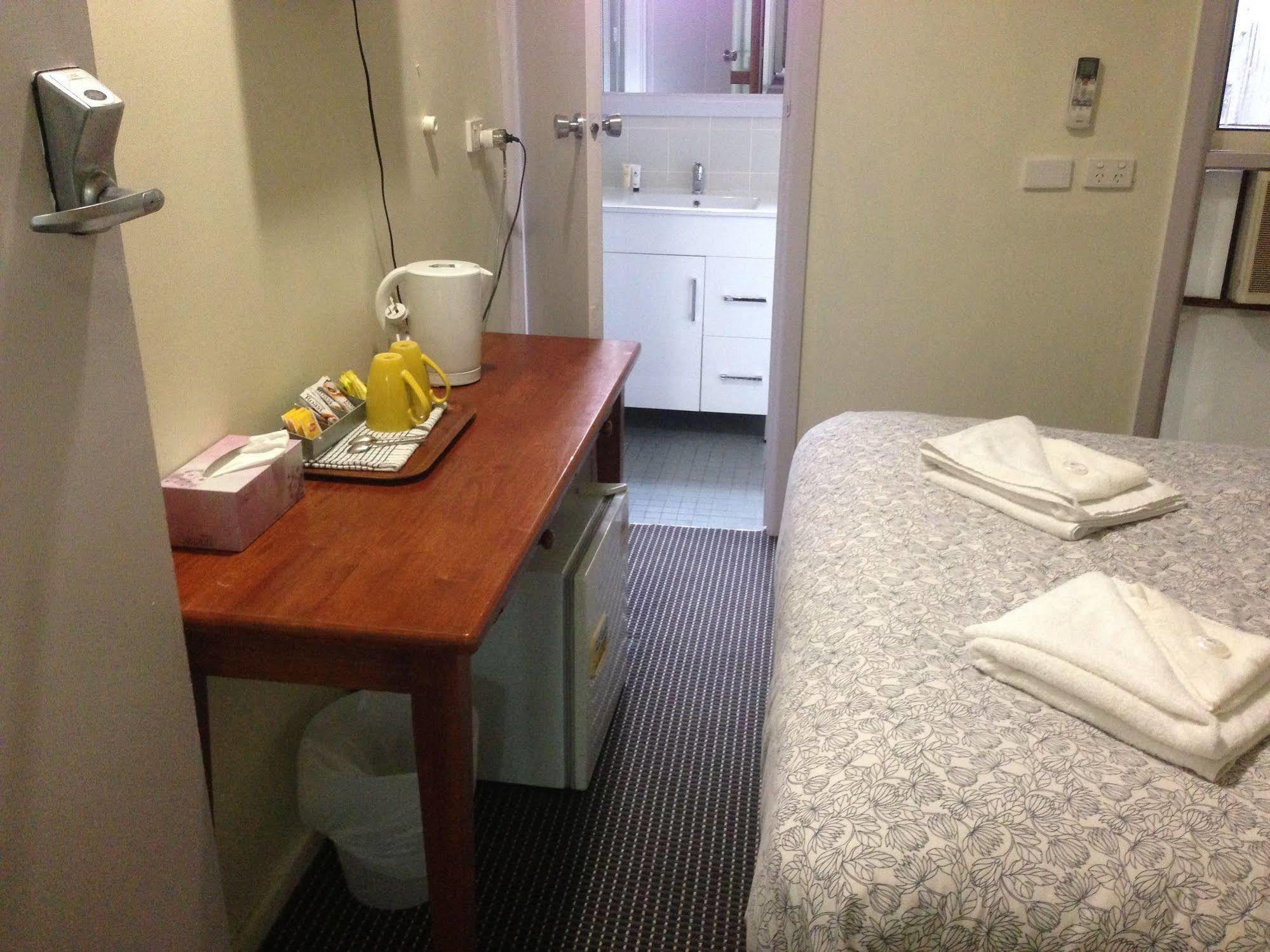 Evancourt Motel Malvern East Екстер'єр фото